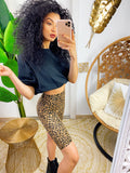 Maglia a top crop nera con elastico