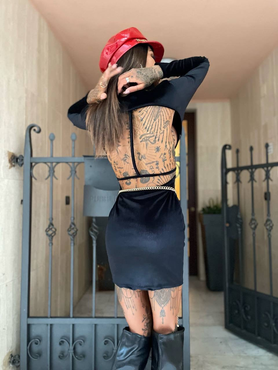 Abito in velluto schiena aperta