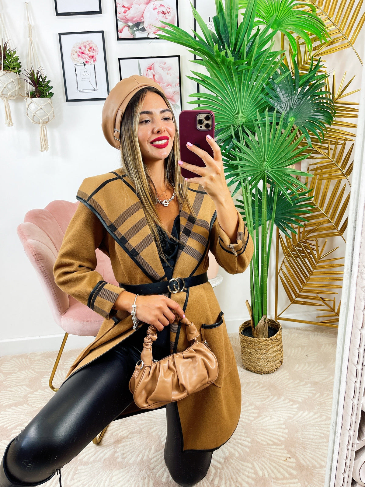 Cappotto check camel con cintura