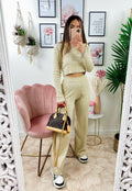 Completo maglia e pantalone