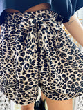 Short maculato con fiocco