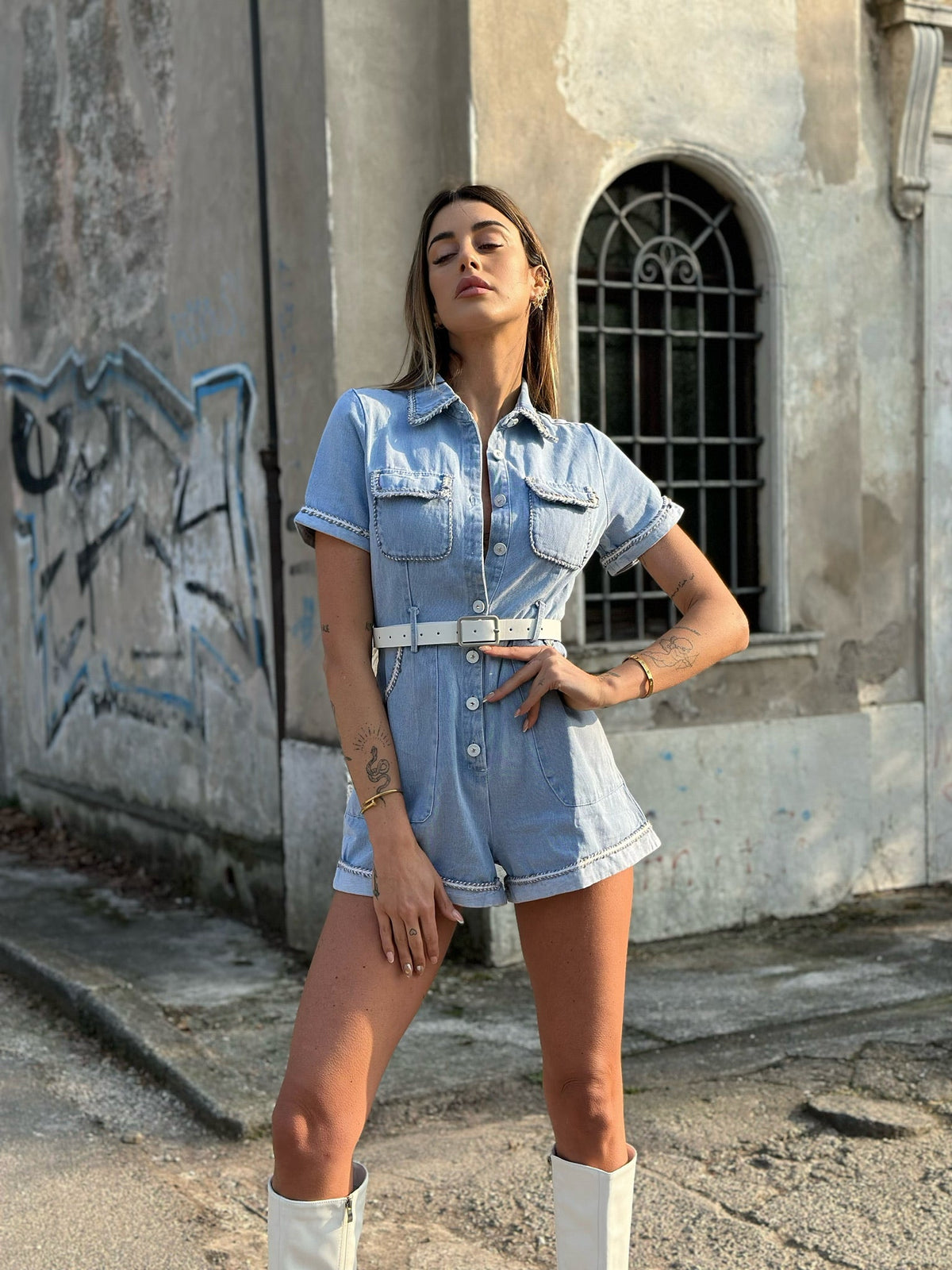 Tutina in jeans con cintura