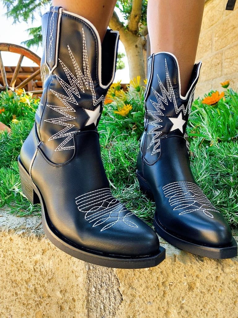 Texano nero con stella