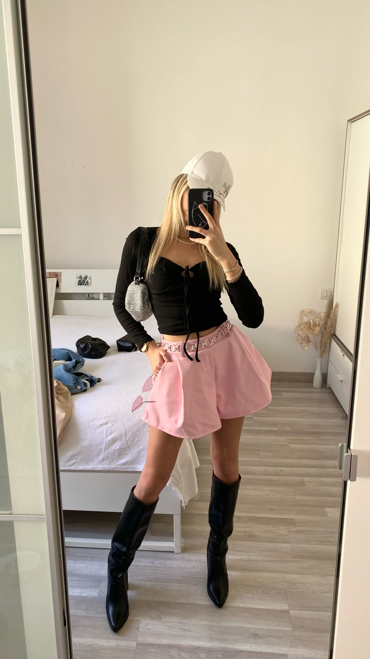 Short in ecopelle rosa