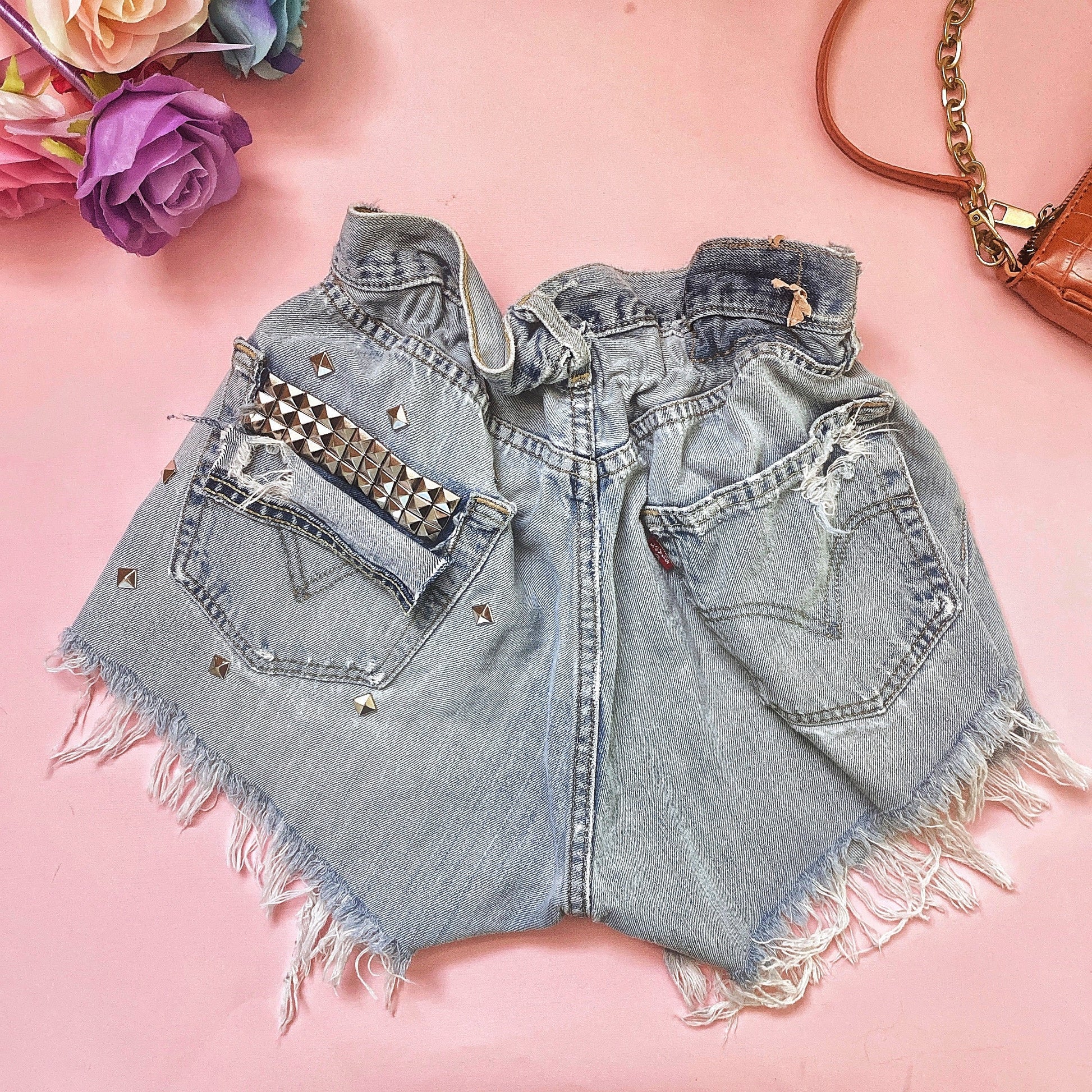 Levi’s Short Vintage con borchie e tasca piegata