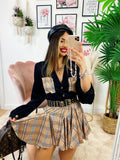 Camicia con tasca ricamata check nera