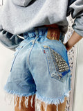 Short Levi’s Vintage bagno chiaro con borchie