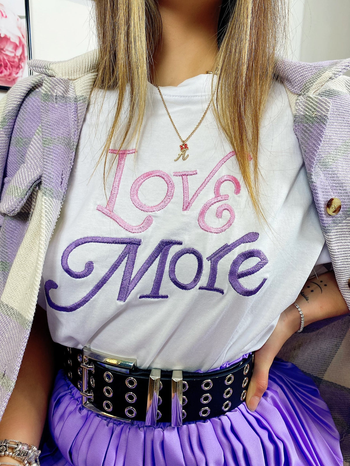 T-shirt Love More