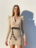 Abito beige con spalline e drappeggio
