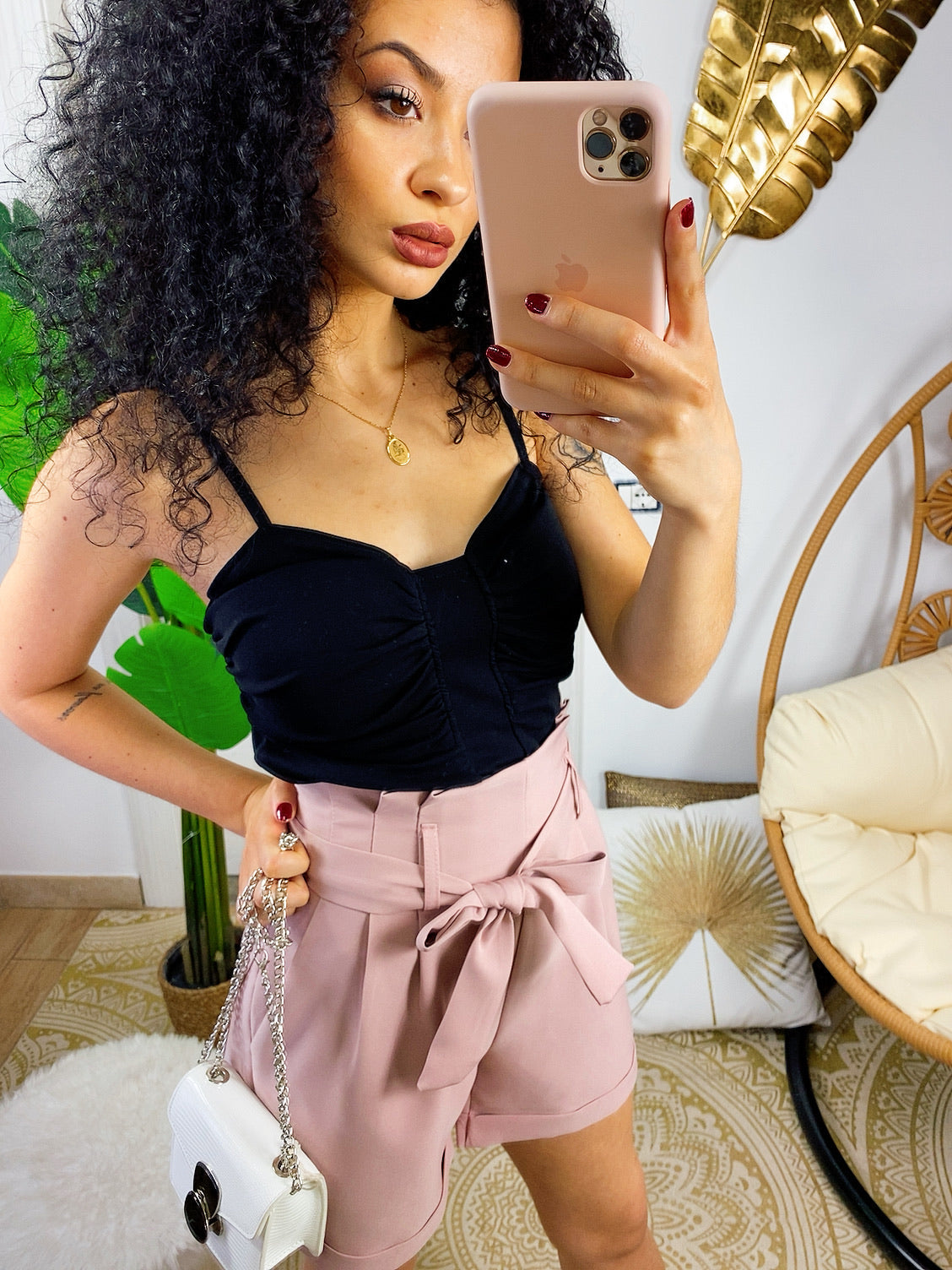Short con fiocco