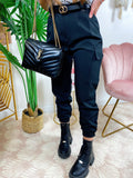 Pantalone con tasche laterali e cintura nero