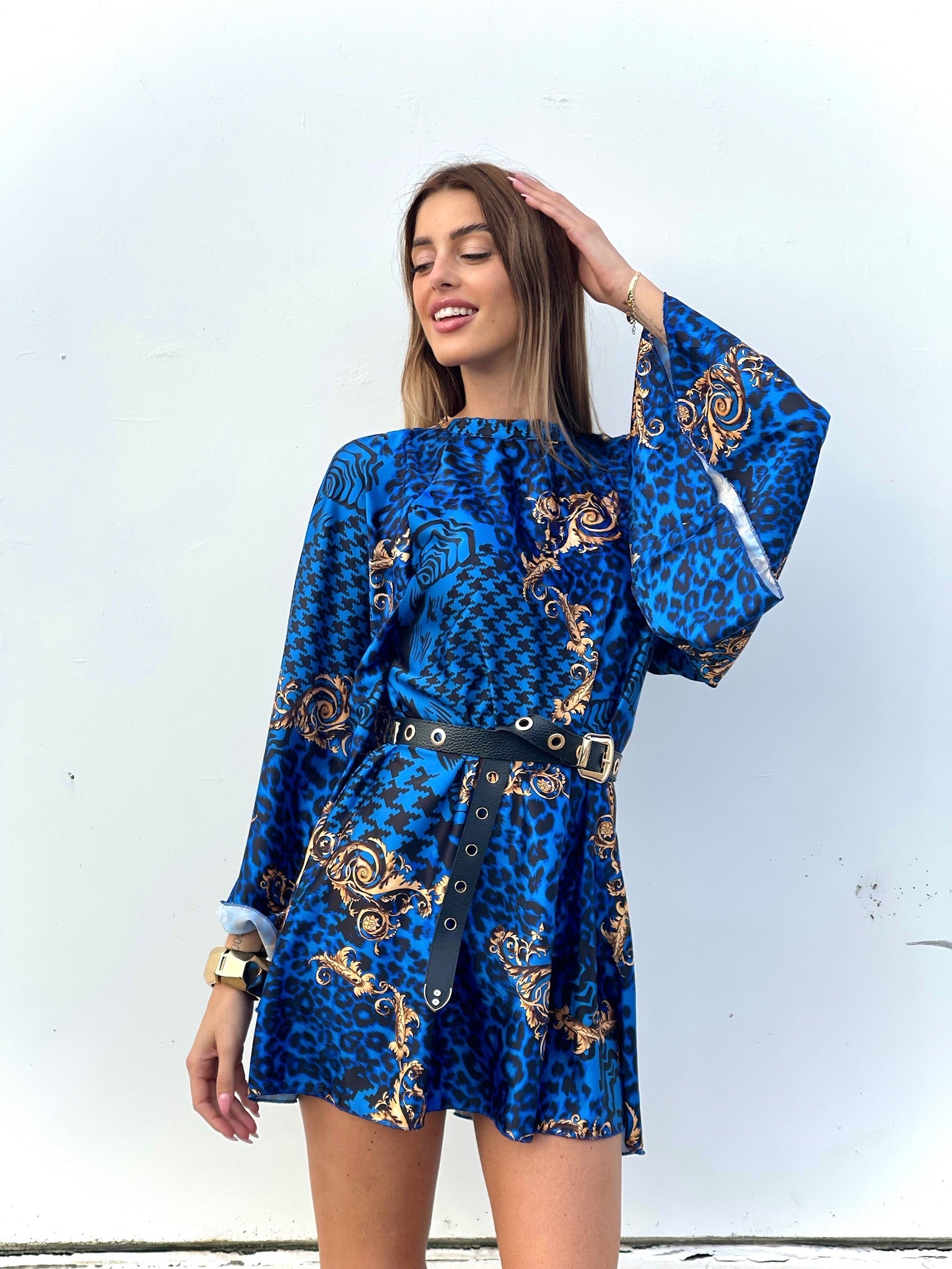 Abito etnico schiena aperta blu