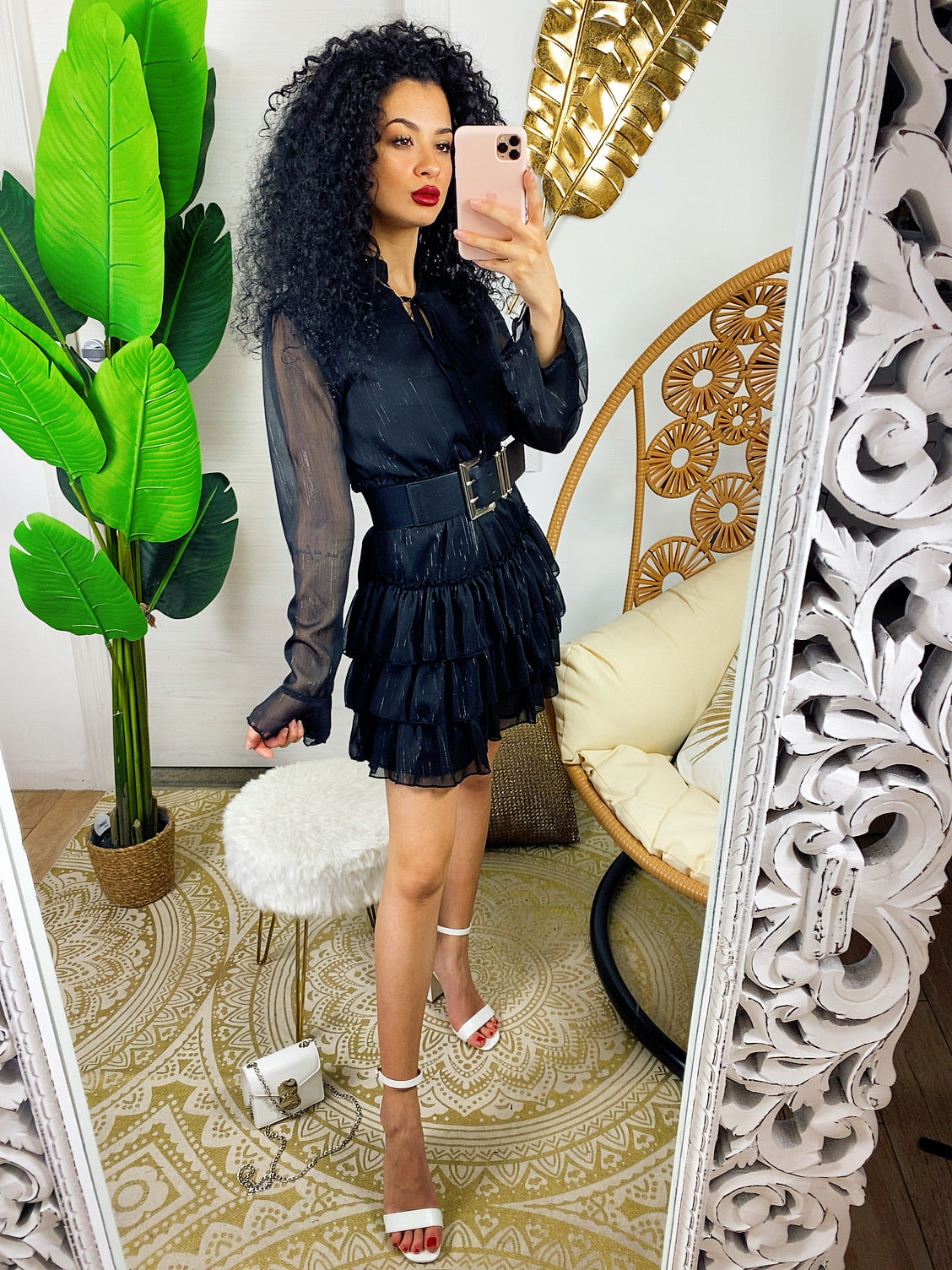 Abito a balze nero con glitter argento