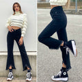 Jeans nero con V sfrangiata