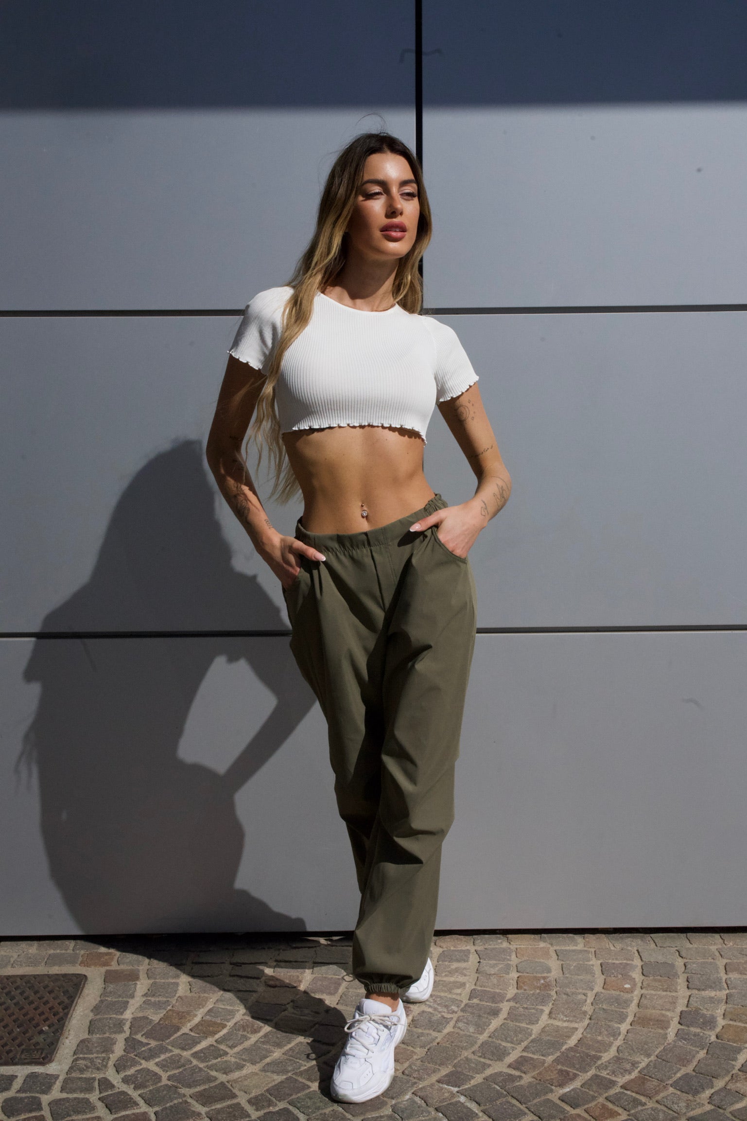 Top crop bianco manica corta