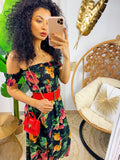 Abito lungo con scollo a barchetta con fiori colorati