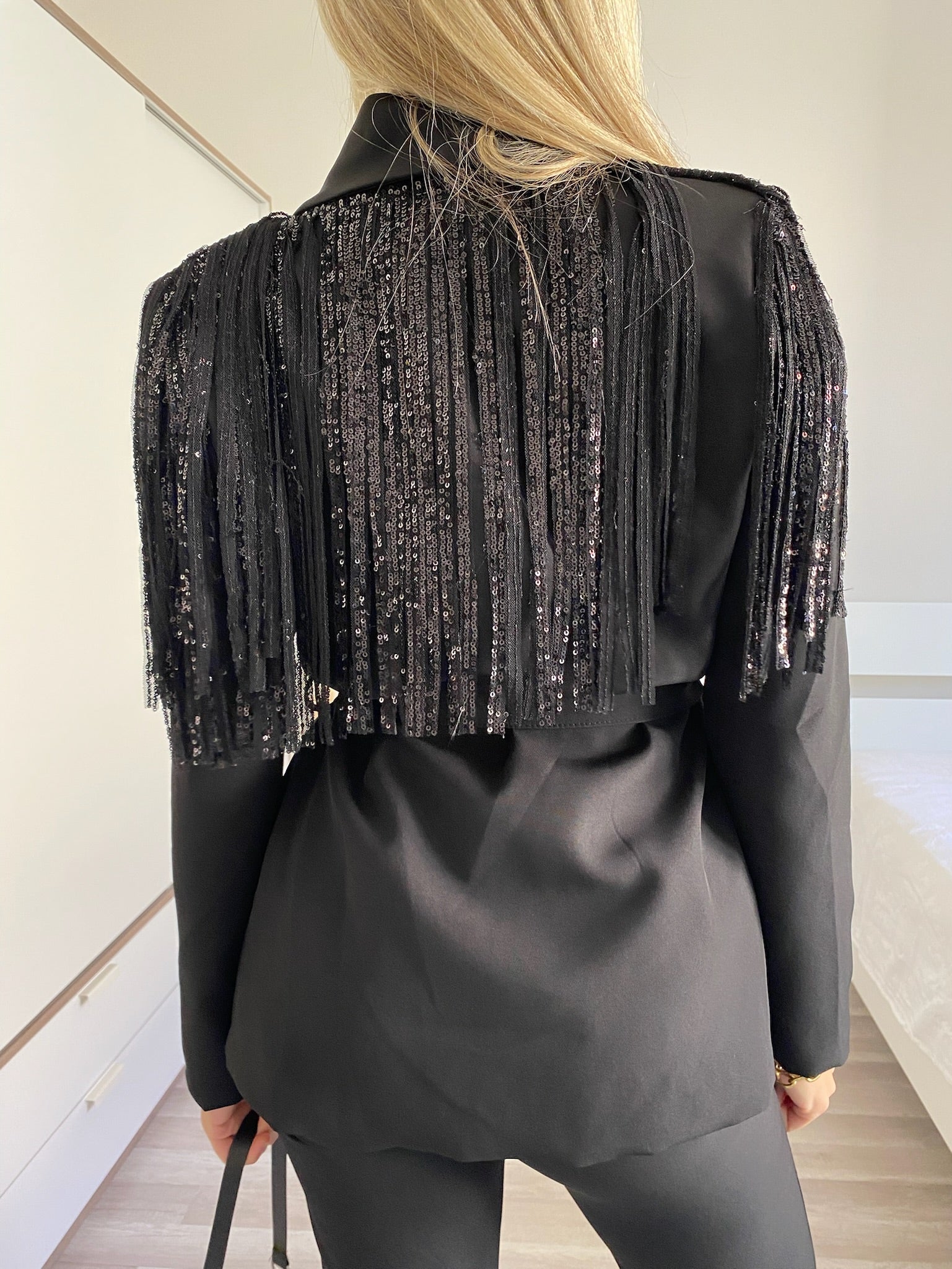 Completo giacca e pantalone frange paillettes nero