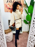 Maxi Maglione over Leyla