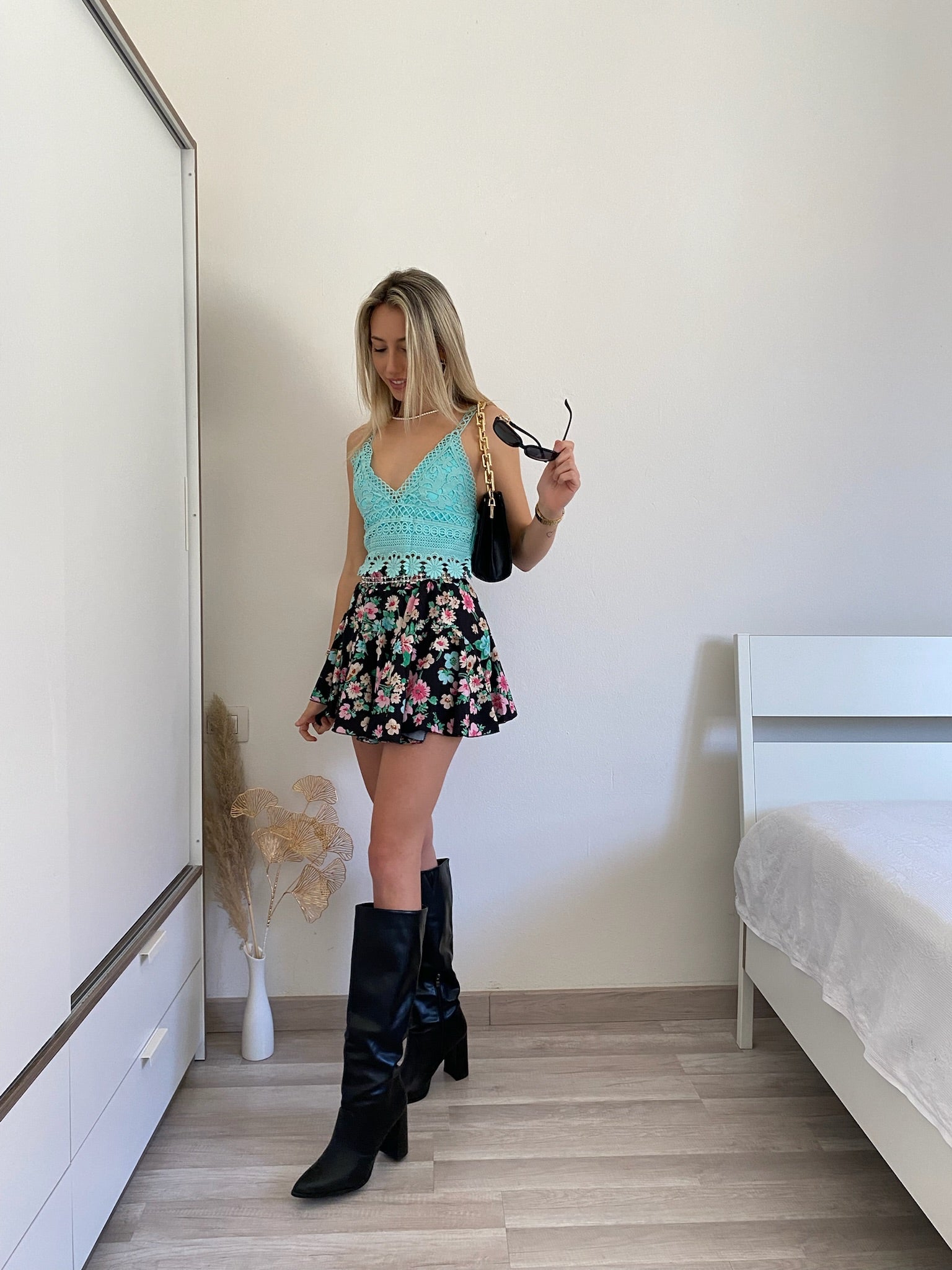 Top in pizzo Verdeacqua con pizzo
