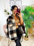Giacca a quadri dettaglio beige