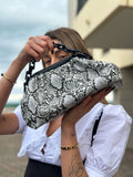 Pochette a mano con catena