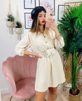 Abito con bottoni e cintura  beige