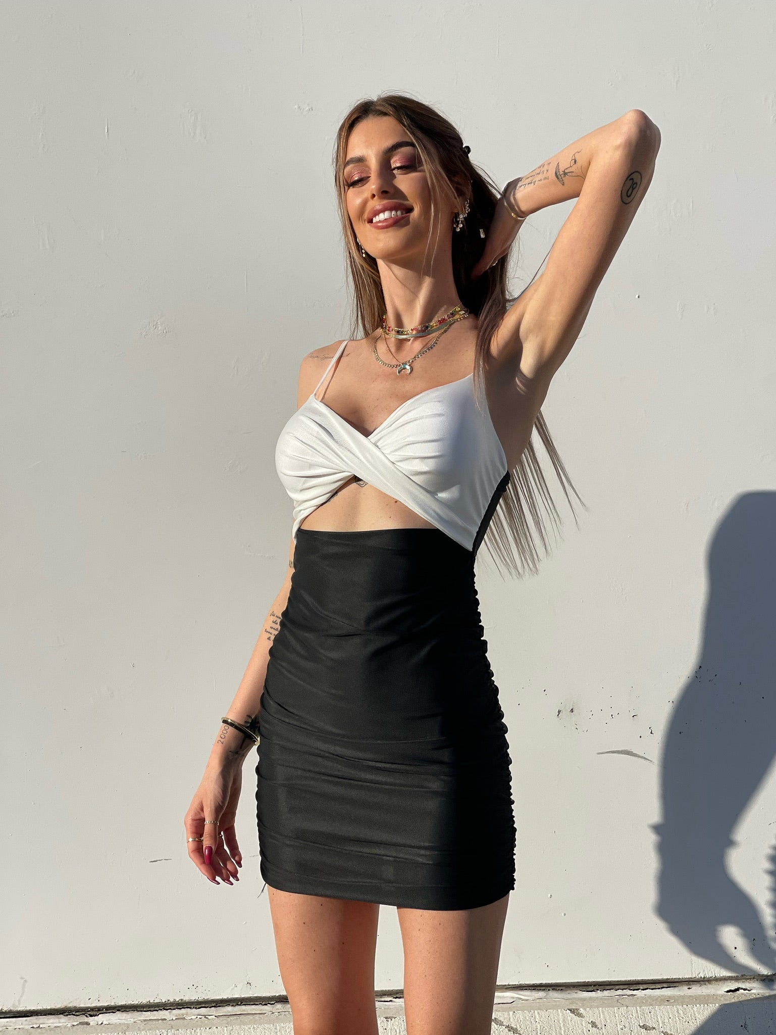 Abito bicolore bianco e nero