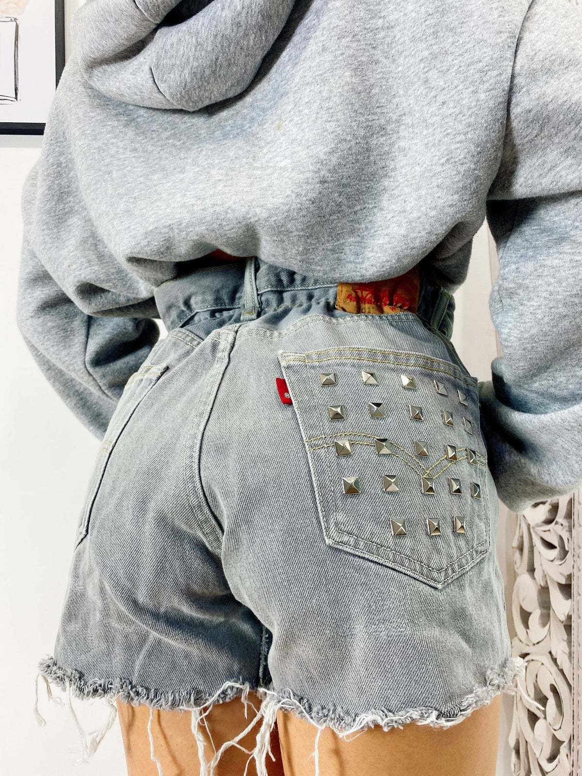 Levi’s Vintage grigio chiaro con borchie