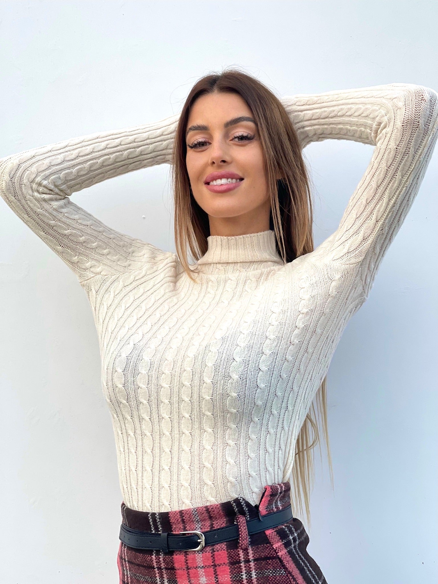 Maglioncino a trecce bianco