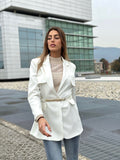 Blazer bianco con cintura