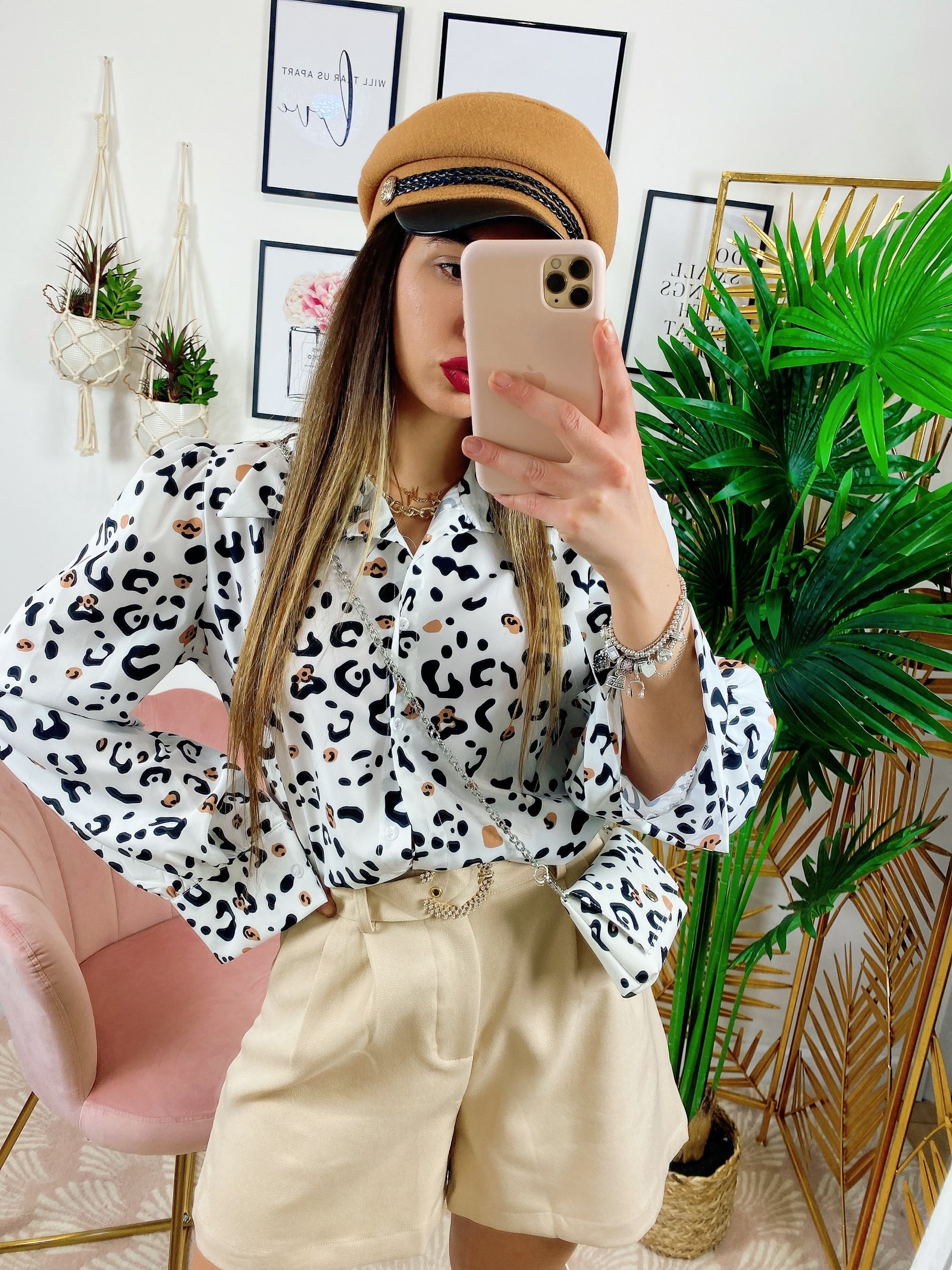 Camicia maculata con borsetta Bianca