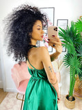Abito in raso con maxi spacco verde smeraldo