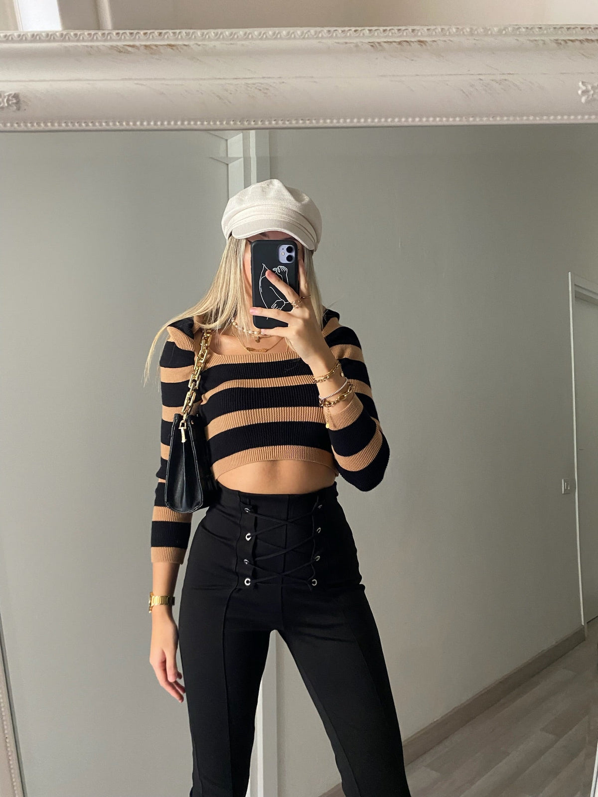 Maglioncino crop a righe nude