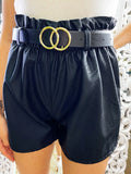 Short in ecopelle con cintura