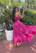Abito in raso con maxi spacco peonia