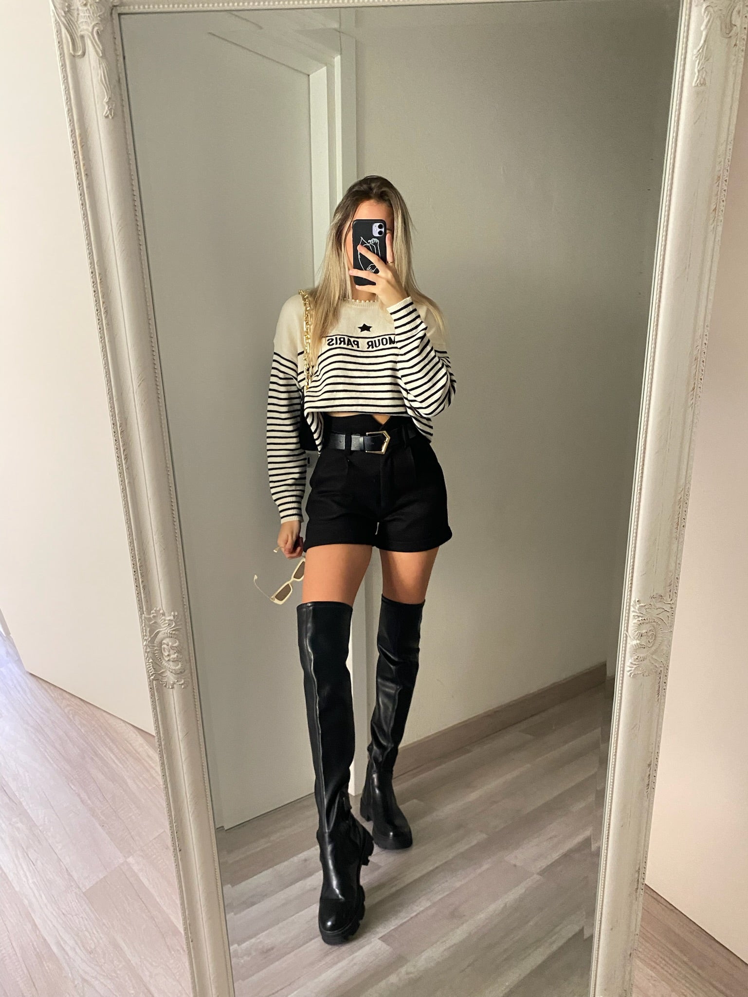 Short nero in panno con cintura