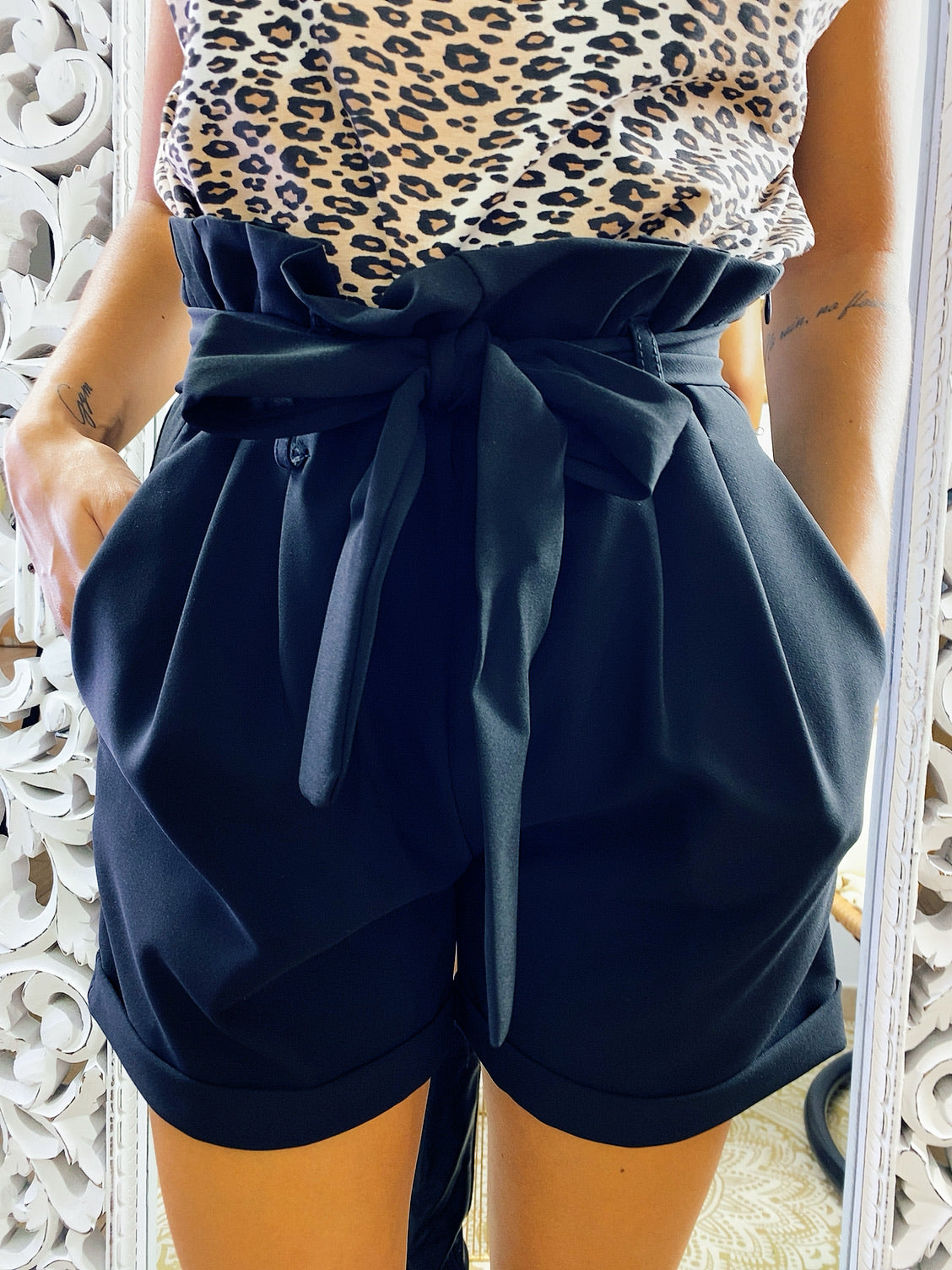 Short con fiocco