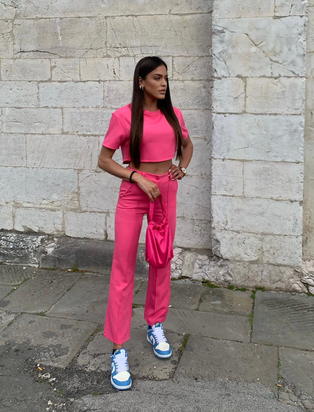 Completo maglia crop e pantalone Fuxia