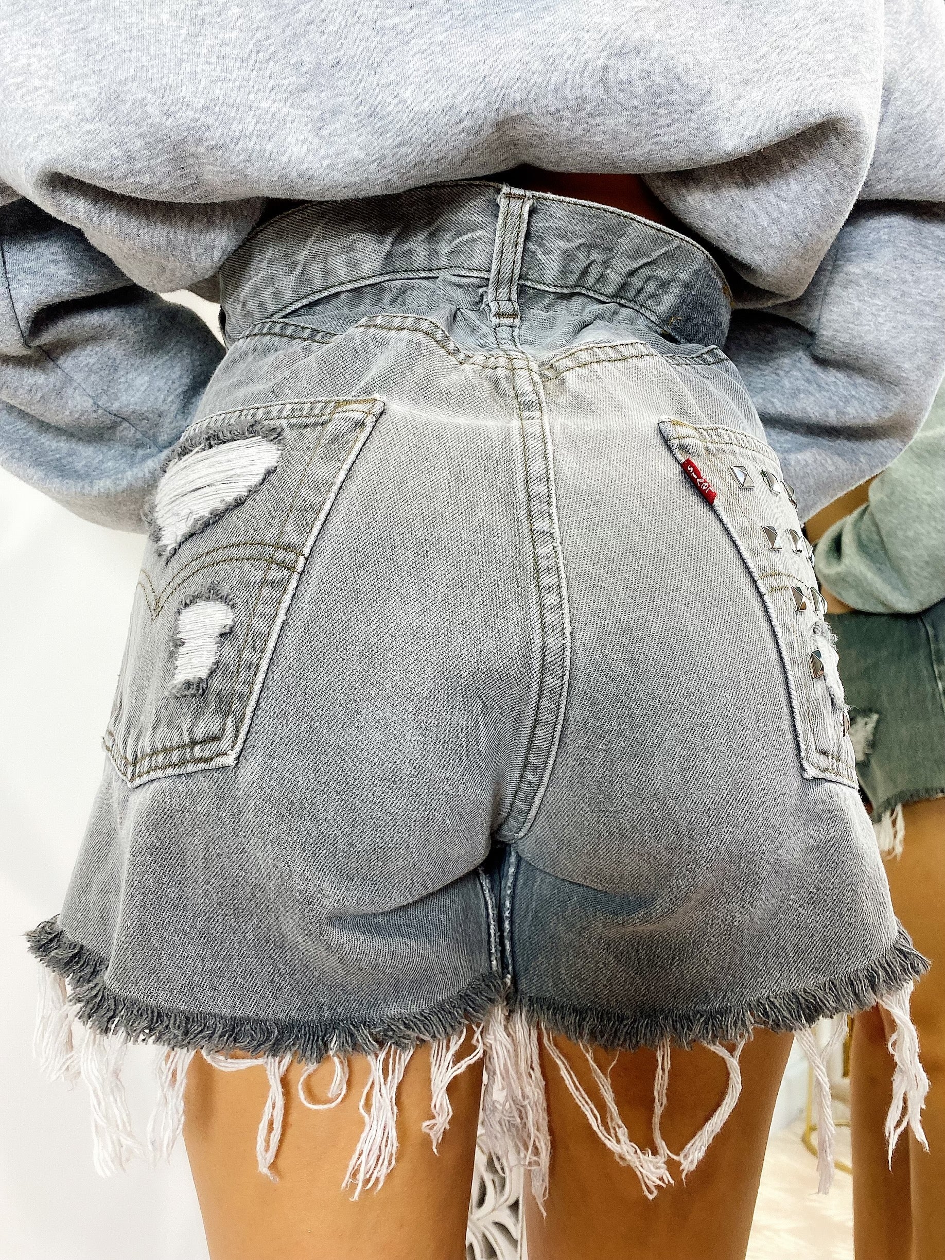Short Levi’s Vintage con Borchie bagno grigio