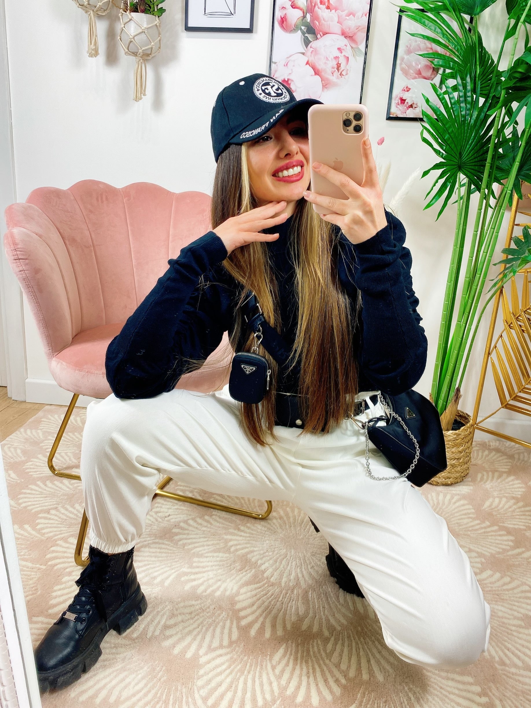 Pantalone bianco con marsupio