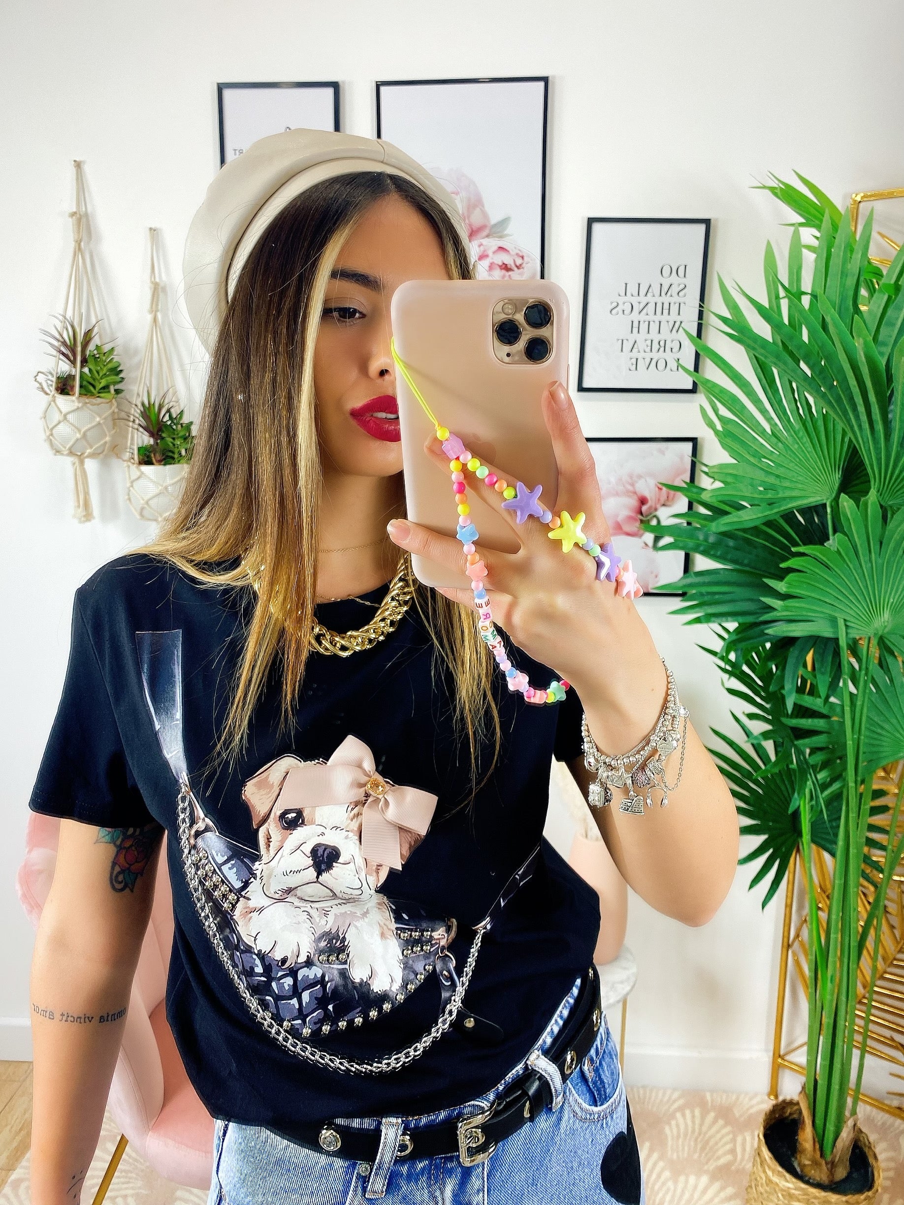 T-Shirt con bulldog e catena Nera