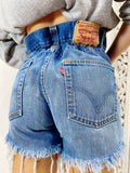 Short Levi’s Vintage bagno medio con strappi