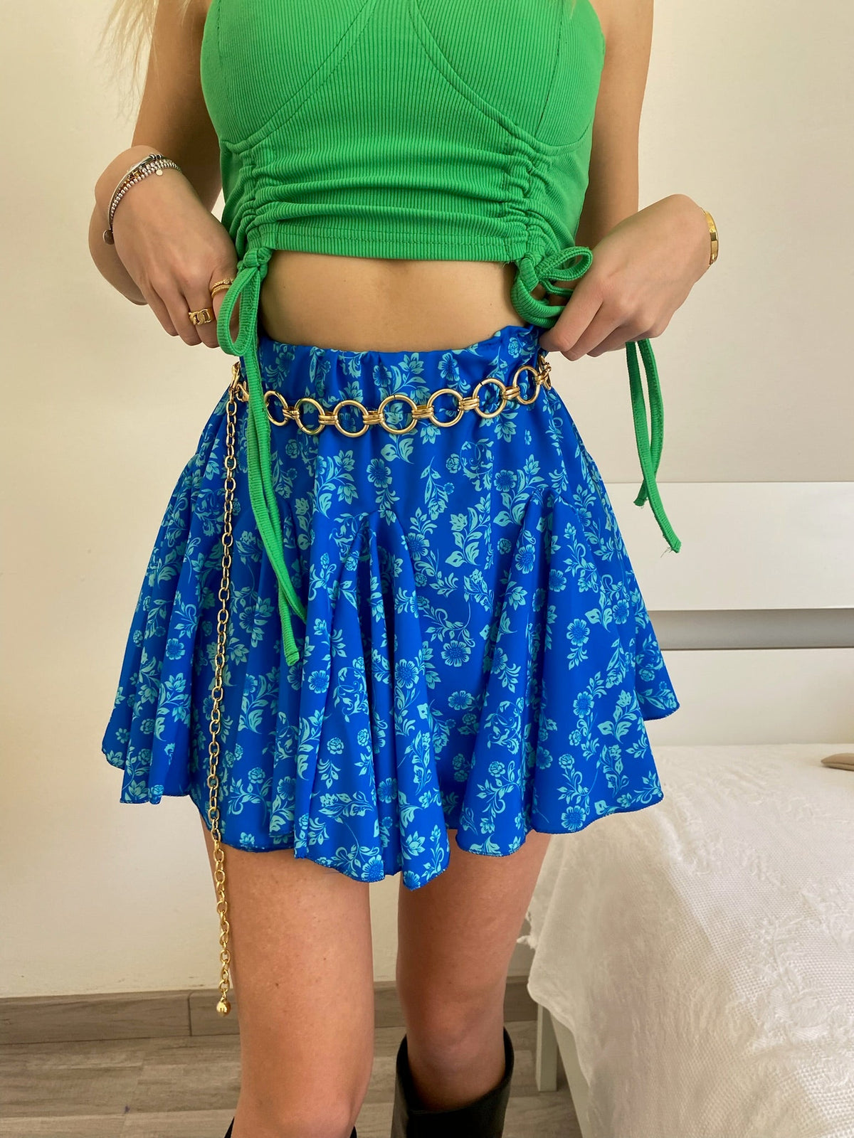 Gonna a ruota azzurra a fiorellini tiffany