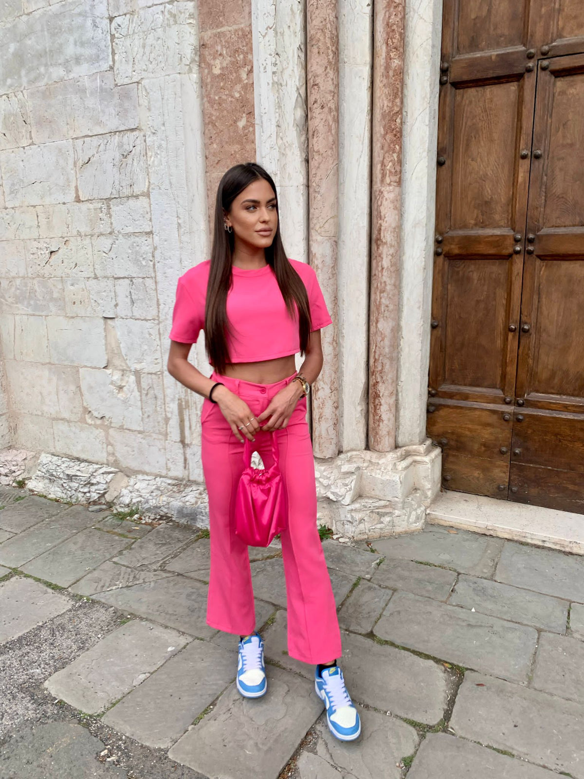 Completo maglia crop e pantalone Fuxia