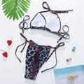 Bikini tre pezzi leopardato compresa t-shirt