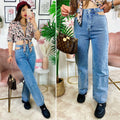 Jeans con spacchi superiori