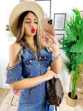 Abito di jeans con catena