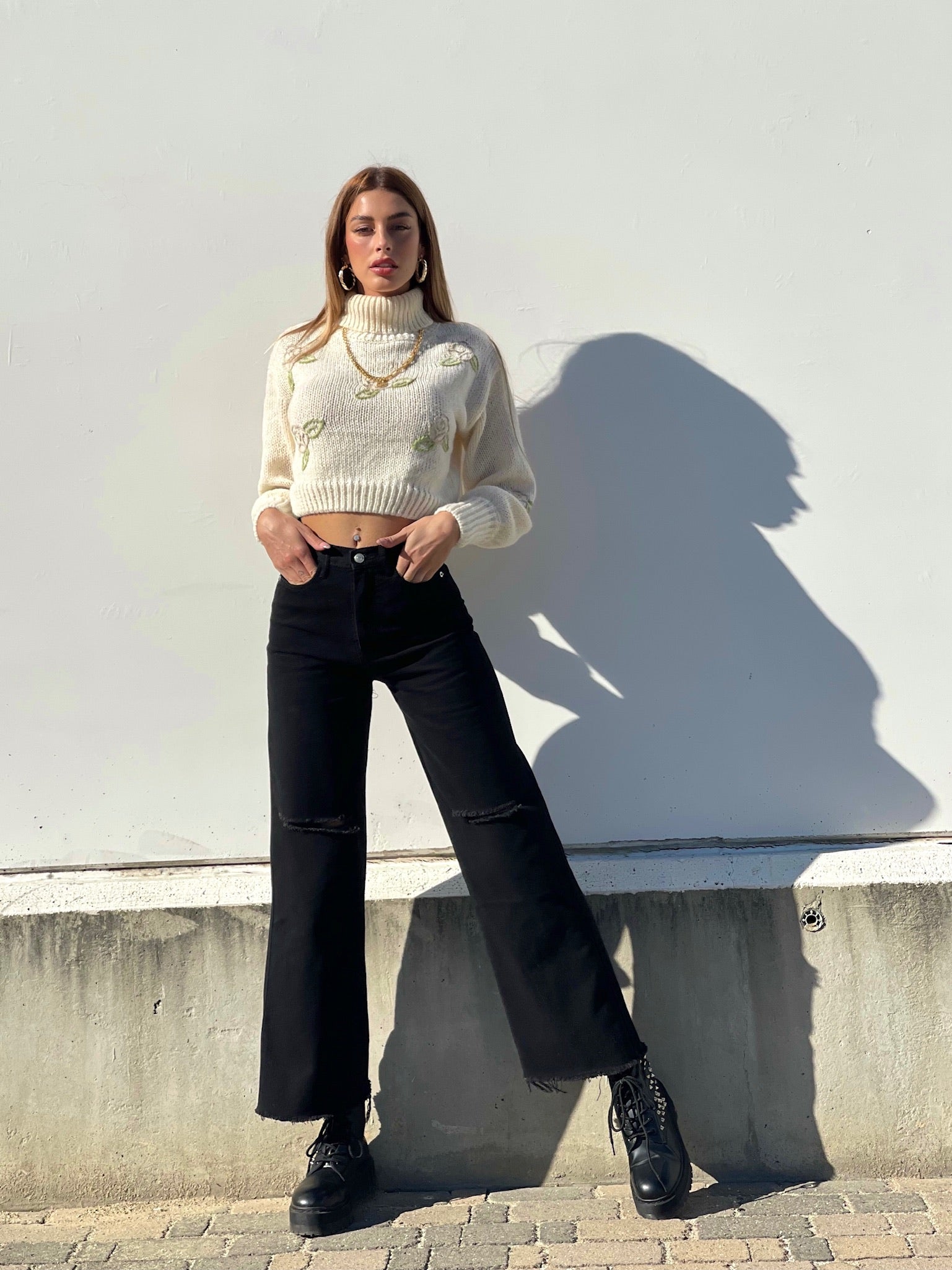Maglione collo alto con rose Panna