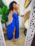 Abito in raso con maxi spacco blu