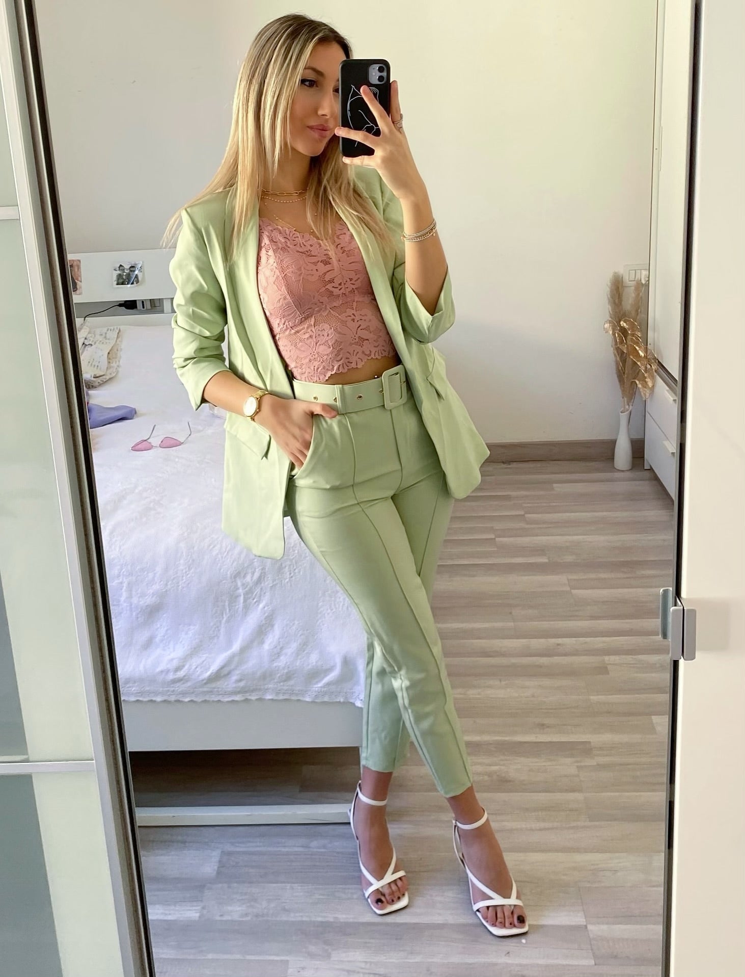 Bralette in pizzo rosa